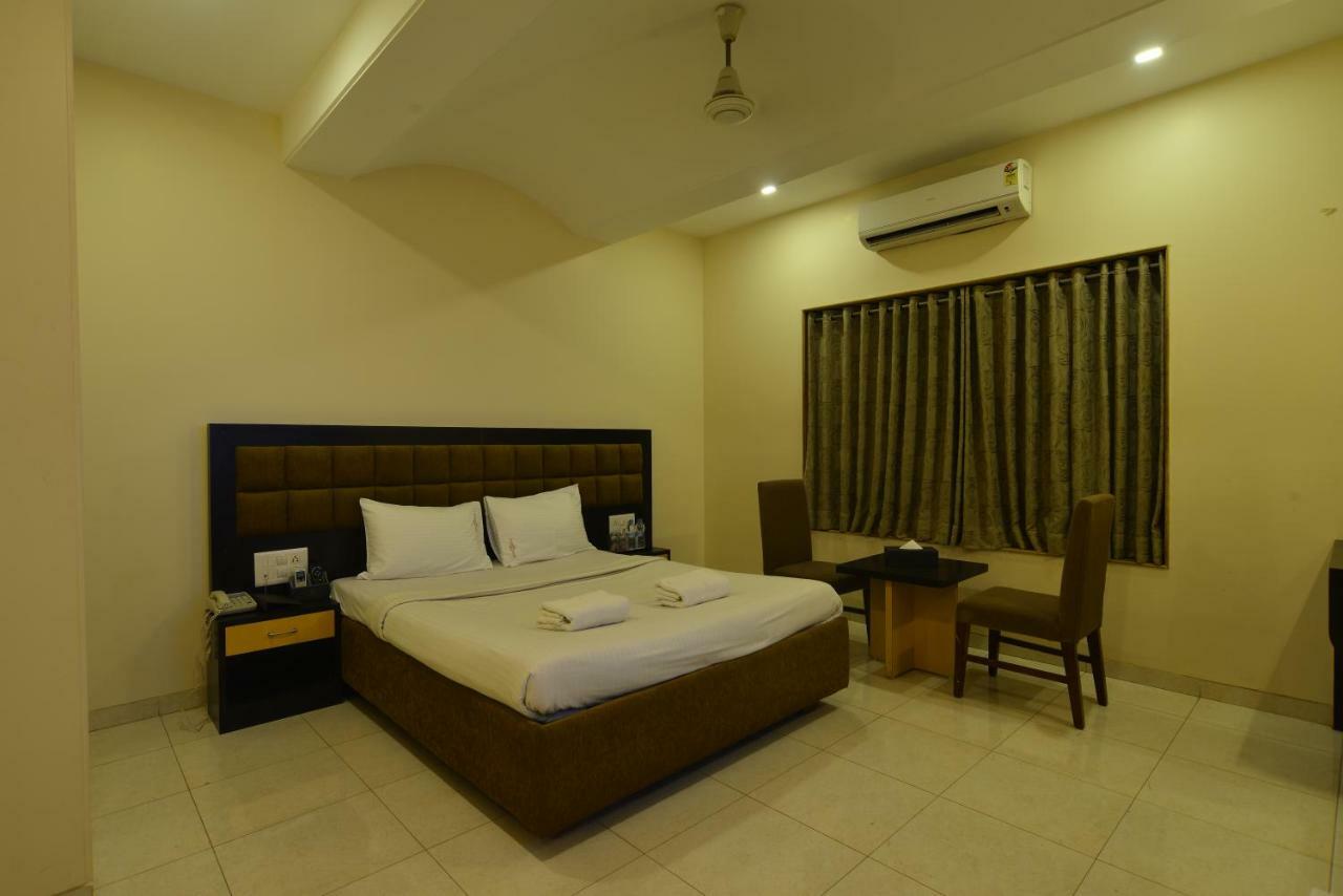 Hotel Jhankar Palace Dhūlia Exterior foto